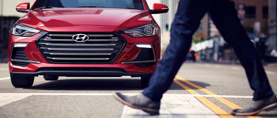 HYUNDAI ELANTRA SPORT MOI 2019, MAU DO, BAO THU TUC, KHUYEN MAI LON THANG 5