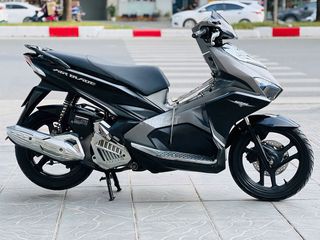 HONDA AIR BLADE 125 FI BẠC ĐEN 2019 ĐÈN LED