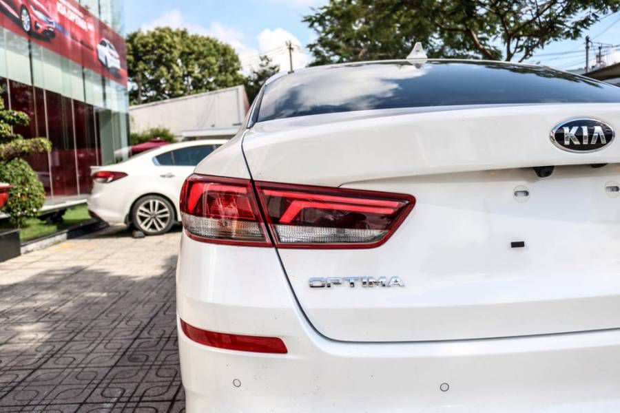 KIA OPTIMA F/L 2019 - LIEN HE nhan ngay UU DAI KHUNG