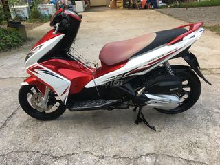 HONDA AIR BLADE 125 FI ĐỎ TRẲNG 20219