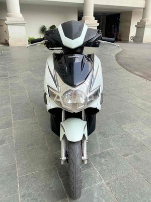 HONDA AIR BALADE 2012 trắng mới 95%