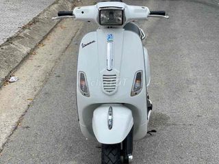 VESPA ĐÈN VUNG PHUN XĂNG HỖ TRỢ TRẢ GÓP NỢ XẤU