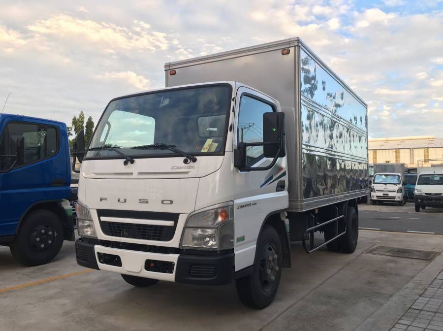 Xe tai MITSUBISHI 1.9 tan - 2019 | Thung Kin | Ho tro tra gop