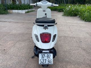 [HỖ TRỢ TRẢ GÓP] Vespa up spint độ để chân sau