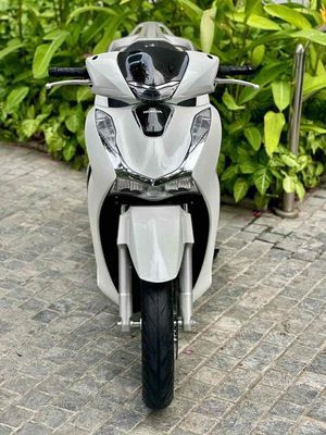 SH 125 CBS Trắng 2022 Mới 99%_Có Trả Góp