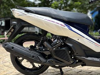 Yamaha Nouvo 6 mau trắng xanh xe keng