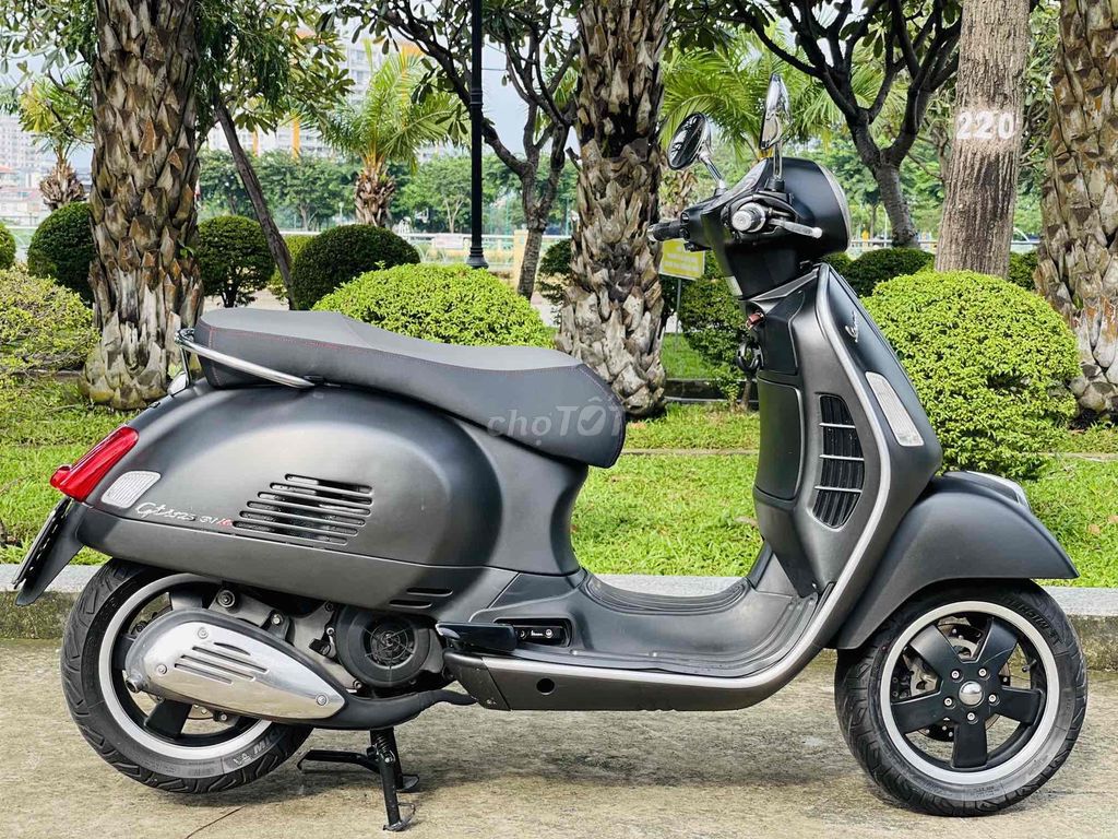 Vespa GTS đúng chất xe tiền nào của đó