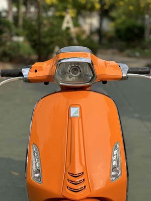 xe vespa sprin 2015 màu cam mới 98 % len ken