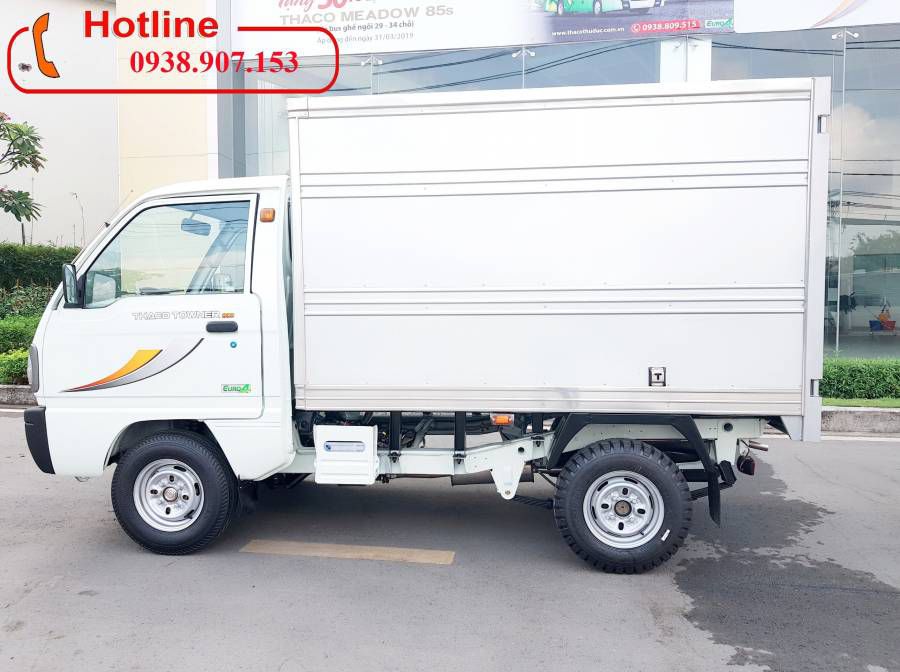 BAN XE TAI THACO TOWNER800-THUNG DAI 2,1M-TAI TRONG 900KG-PHU HOP DI CHUYEN NOI THANH