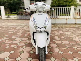 HONDA SH LEAD 125 TRẮNG  XE CHỦ NỮ BIỂN 29