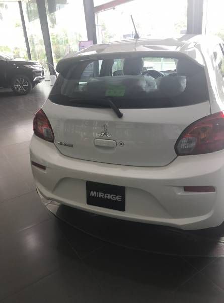 Sieu khuyen mai 50 trieu duy nhat trong thang 6, Mitsubishi Mirage giao xe ngay duy nhat tai Ha Noi goi ngay Hotline : 0966335899 de nhan bao gia uu dai nhat!