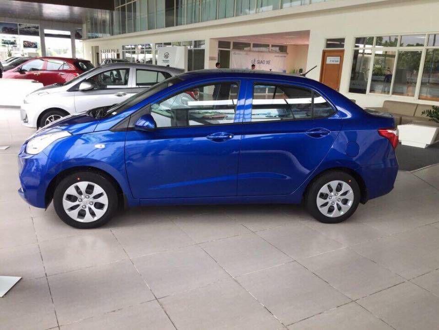 Ban Hyundai i10 1.2MT 2019 moi xe giao ngay du mau dua truoc 10% hotline 0902596263