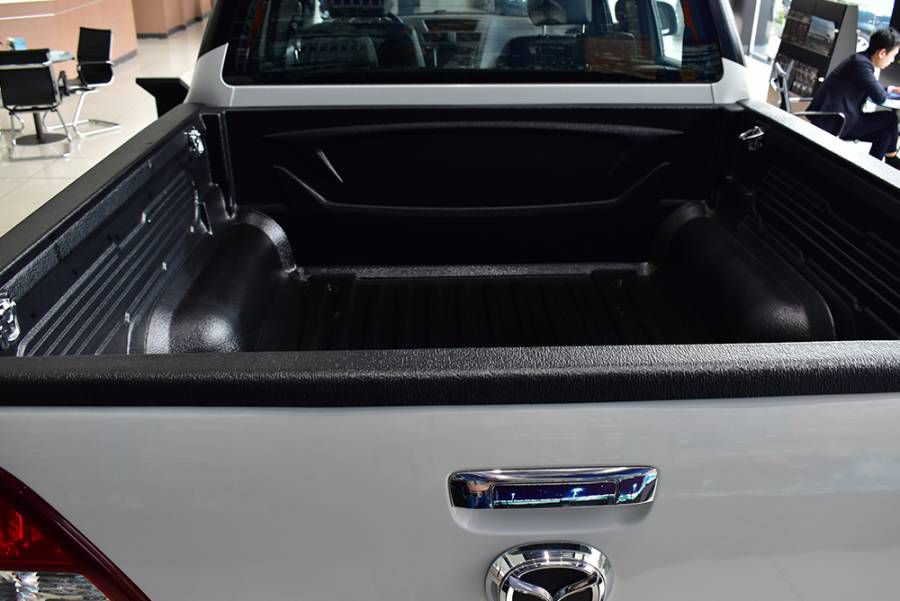 Ban Mazda BT-50 Facelift 2019 moi Binh Duong