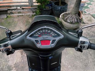 Vespa Sprint 125cc 2O15.Odo 20k km. Bstp. Cọp.