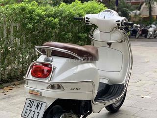 Piaggio Lx125 màu trắng thời trang!