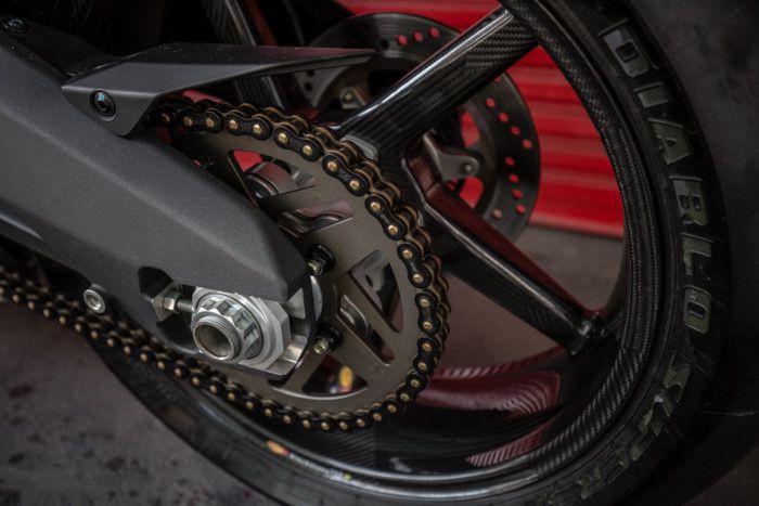 Ducati 899 Panigale độ chất với cặp mâm sợi carbon BST ảnh 3