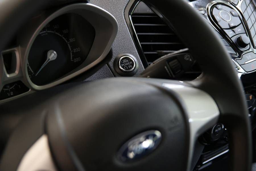 BAN FORD ECOSPORT 1.0L 2019 MOI CAN THO TANG BAO HIEM VAT CHAT, PHIM CACH NHIET,CHI PHI DANG KI, PHU GAM