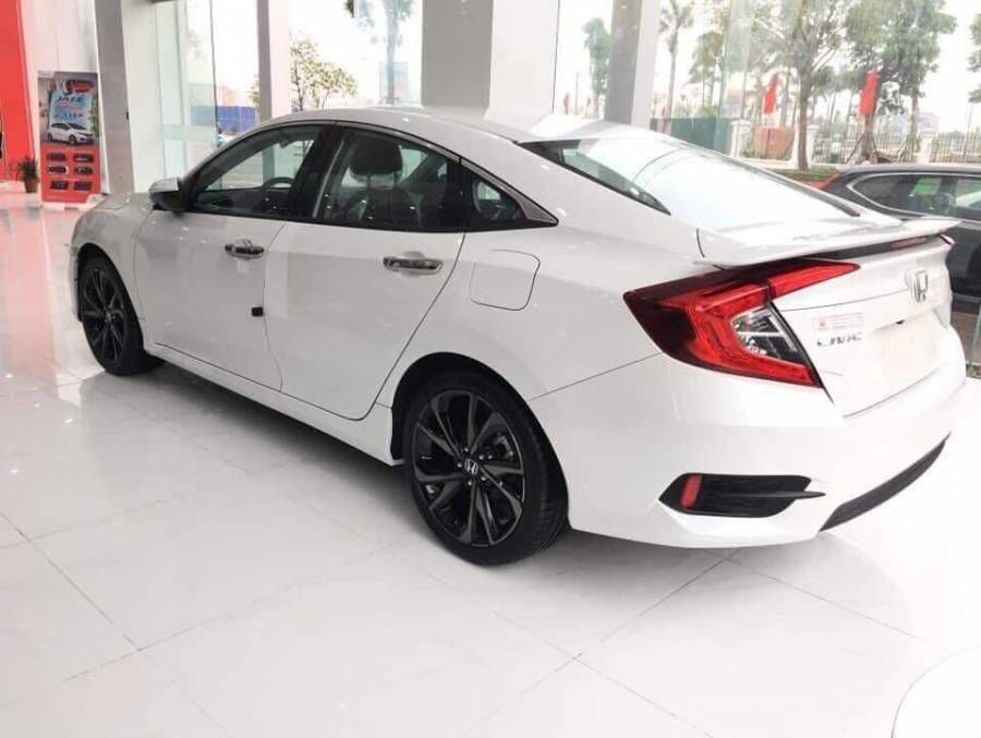 Honda Civic 1.5 Turbo RS 2019 Nhap Thailand - Du Mau - Alo Ngay - Gop 90%