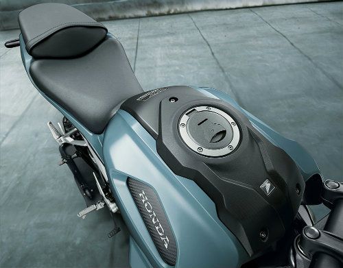 Rộ tin Honda CB150R ExMotion giá 68 triệu đồng đã về Việt Nam - 5