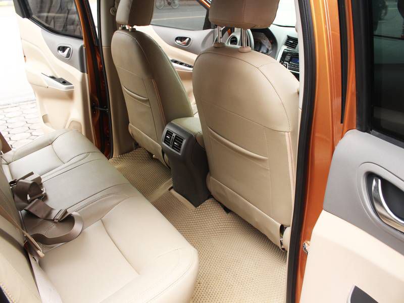 Ban Nissan Navara AT 2017 cu Ha Noi