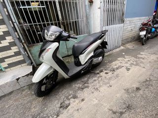 Cần bán Honda SH ý 150 -sm 107 chính chủ tên cavet