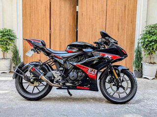 Suzuki GSX R150 bssg full body