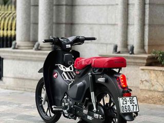 Honda Super Cub C125 900km