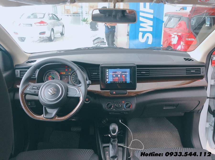 New Ertiga xe nhap khau gia hap dan
