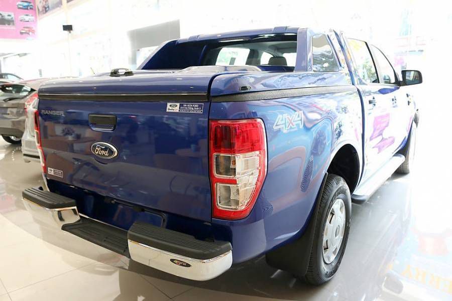 BAN FORD RANGER XLS 2.2L 4X2 MT 2019 MOI GIAO NGAY - UU DAI CUC KHUNG TAI FORD CAN THO