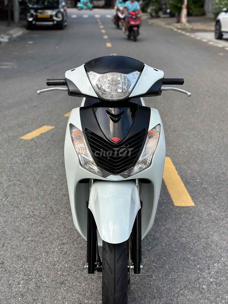 Sh 125 nhập hàng 3 cục 2010 máy êm có góp nợ xấu