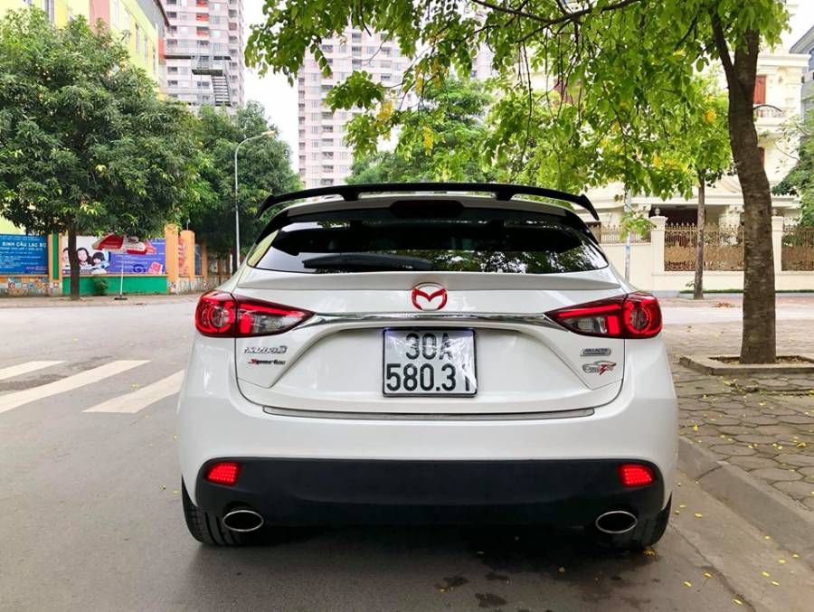 Mazda 3 HB 1.5 sx 2015 bien HN, mot chu tu dau, ful so bao duong hang