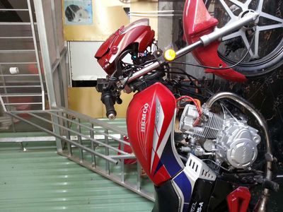 Xe moto 125cc  chinh hang sym