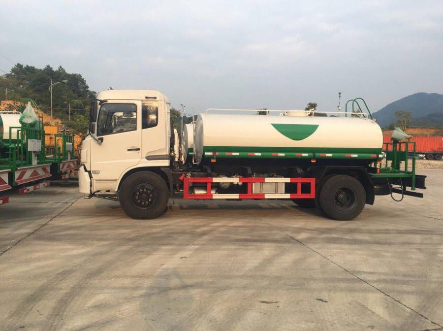 Ban Dongfeng xe phun nuoc 2019, khi thai EURO 5