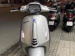 vespa sprint abs iget 2022. chính chủ