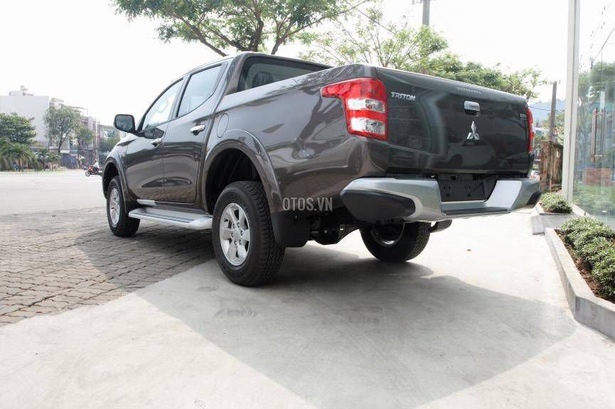 Mitsubishi Triton giao xe ngay duy nhat tai Da Nang chi voi 555 trieu, Hotline : 0974 064 605