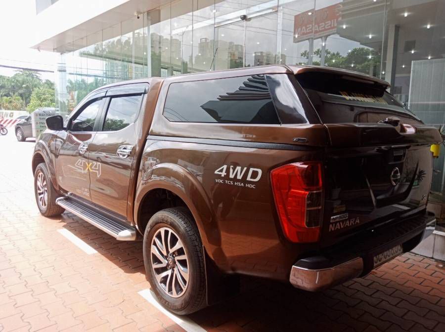 Nissan Navara SL - so san 2 cau doi 2016