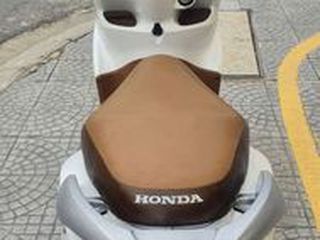 Vision  honda Fi trắng ngọc trinh