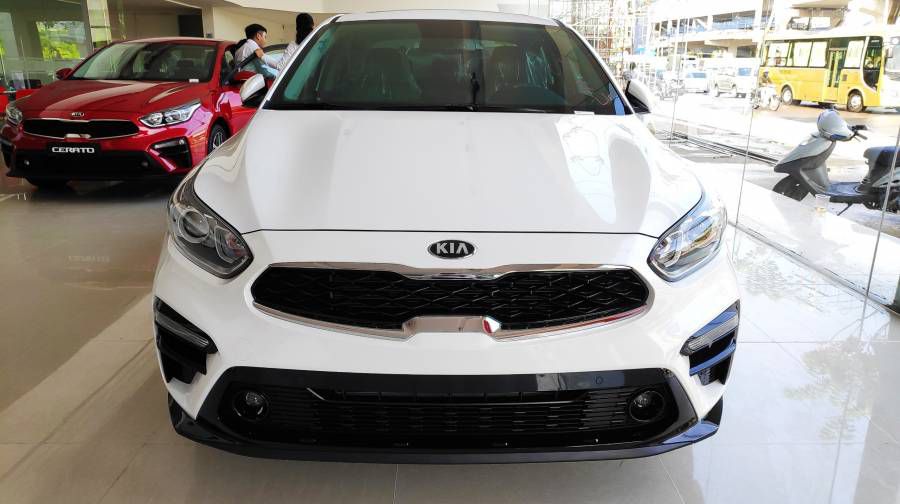 [KIA THAO DIEN] GIAM GIA TIEN MAT + TANG BAO HIEM XE + TANG PHU KIEN - LIEN KE PKD KIA THAO DIEN 091.482.5570