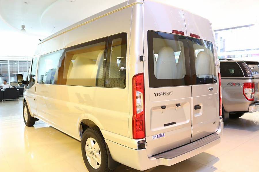Ban Ford Transit 2019 COMBO LUXURY 2019 moi Ho Chi Minh,TRA TRUOC 150tr SO HUU NGAY FORD TRANSIT