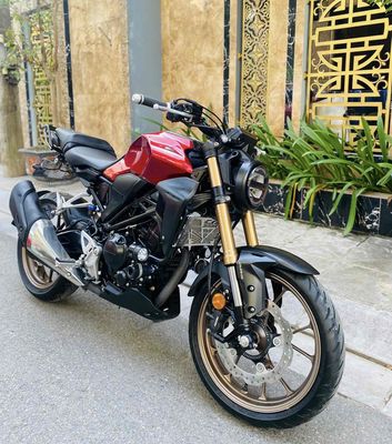 HONDA CB300R motor pkl,mới lăn bánh 1700km.hàngHot