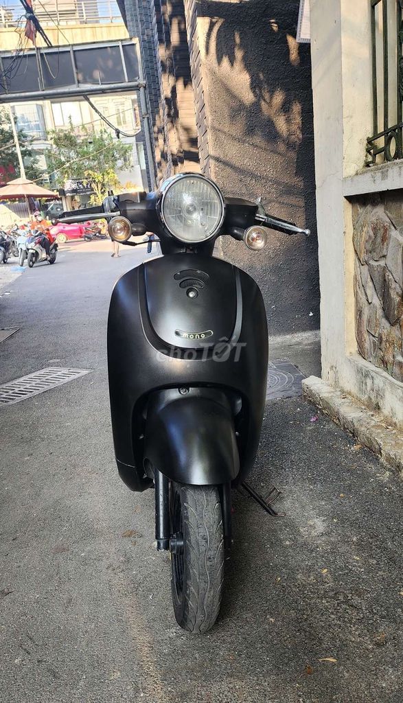 Xe giorno 50cc màu đen sần biển 29 dky 2022