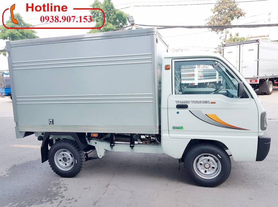 BAN XE TAI THACO TOWNER800-THUNG DAI 2,1M-TAI TRONG 900KG-PHU HOP DI CHUYEN NOI THANH