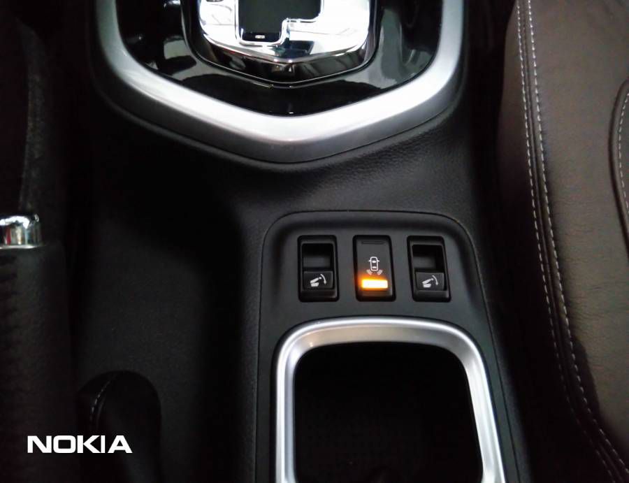 Nissan Terra 7 cho May Xang KM 65 Trieu, Giao Xe Nhanh Chong