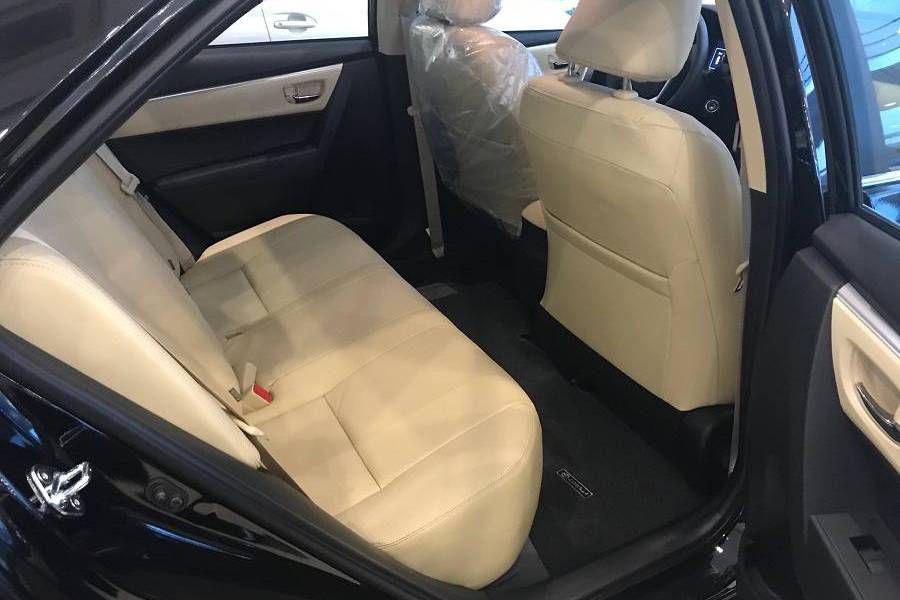 Toyota My Dinh ban Altis 1.8G 2019, Du mau,giao xe ngay, HO TRO BANK 90% gia tri XE, LH:0963393983