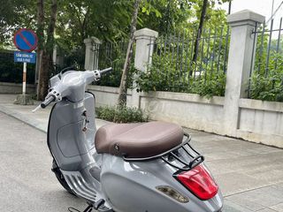 Vespa sprint 3vie 2017 tặng cặp dầu hỗ trợ ship xa