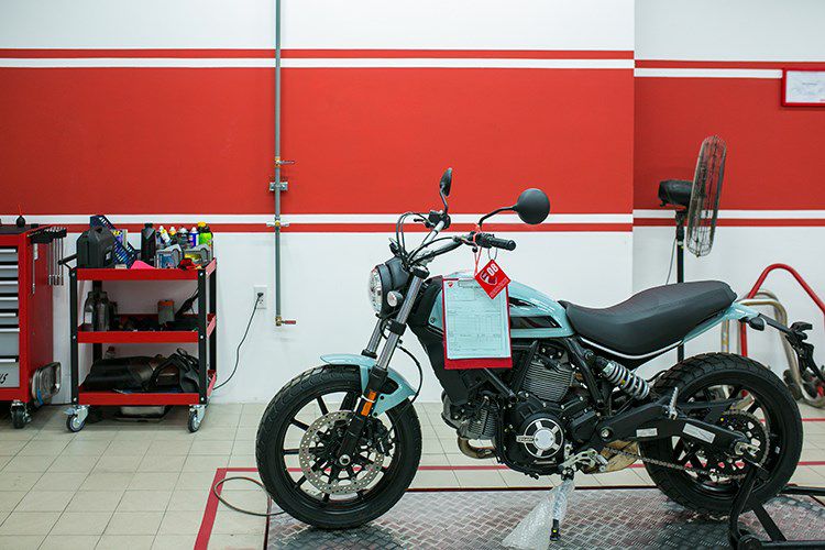 Ducati Viet Nam co showroom moto chuan 3S toan cau-Hinh-8
