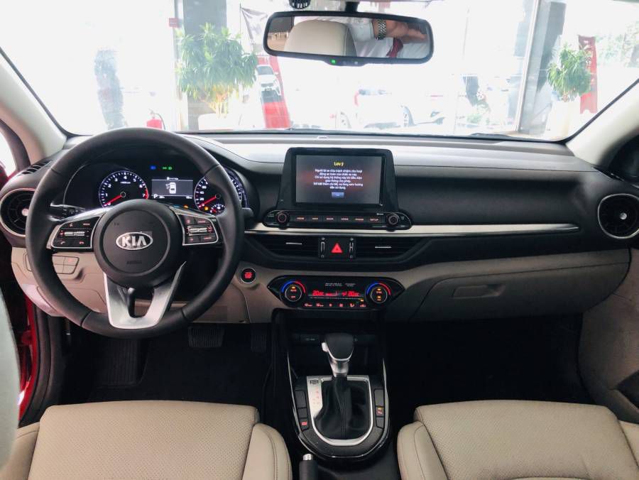 Kia Cerato Deluxe 2019-giam gia tien mat/tang bao hiem than xe-Lien he PKD Kia Bien Hoa 0933293303