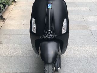 [HỖ TRỢ TRẢ GÓP] Vespa Đen Nhám đời 2015