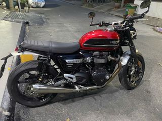 Bán xe speed twin nhường lại ae nào đam mê