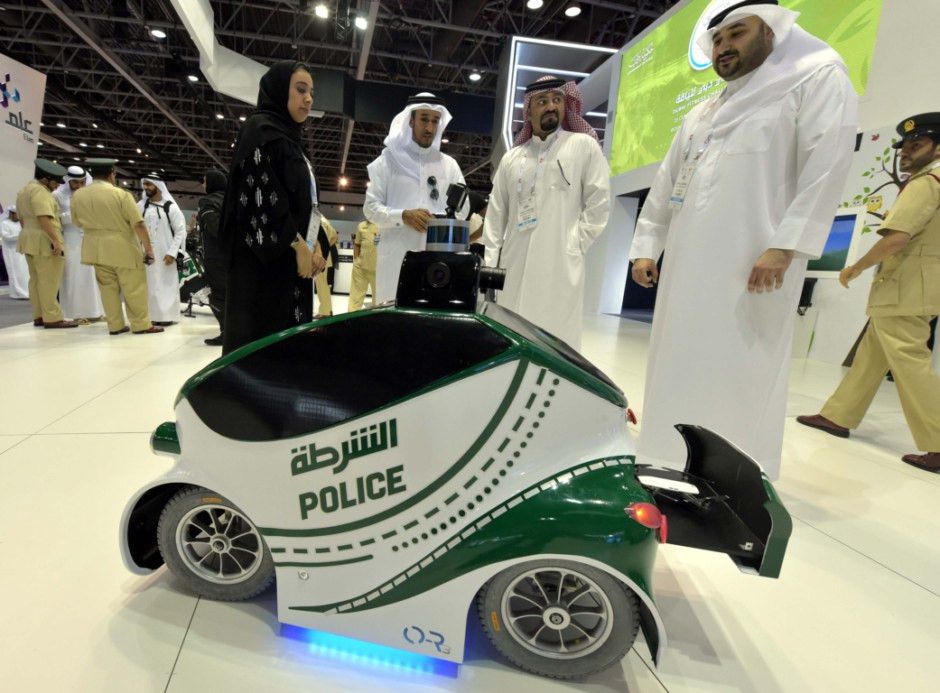 Xe robot, moto bay cho canh sat Dubai sap thanh hien thuc hinh anh 5